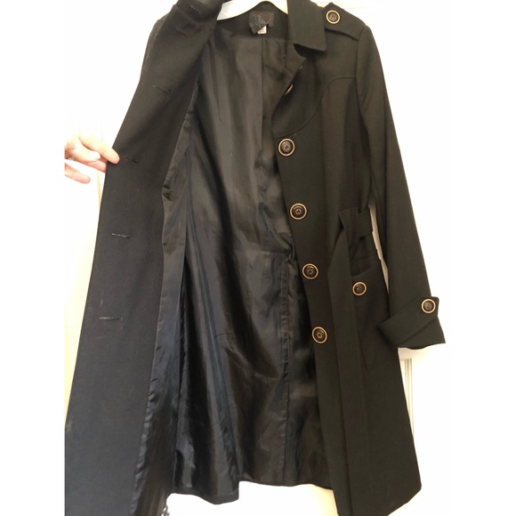Buttoned trench coat - Picture 5 of 10